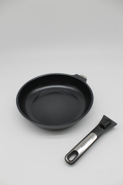 Padella antiaderente 24 cm manico staccabile linea PHANTOM LEO
